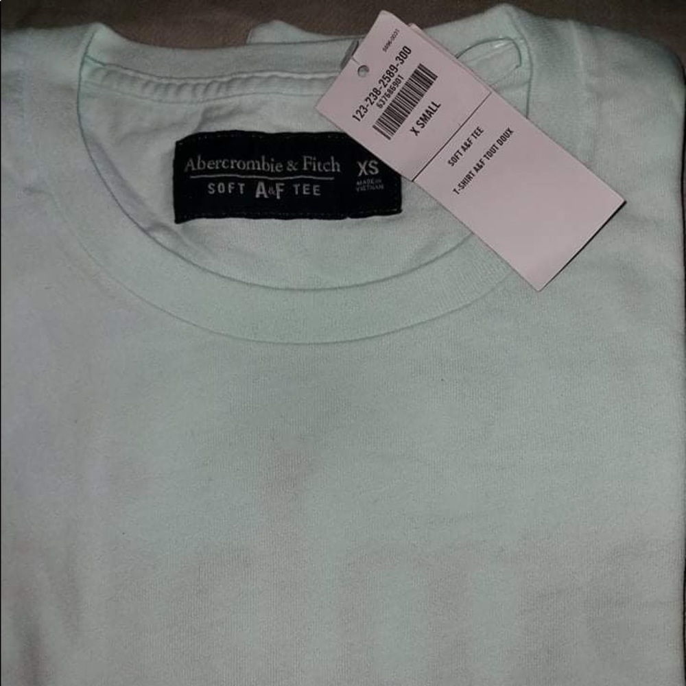 Abercrombie and Fitch Long sleeve tee size XS new - Picture 7 of 7